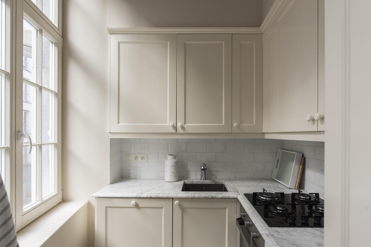 Cozy & Bright Apartment アントウェルペン エクステリア 写真