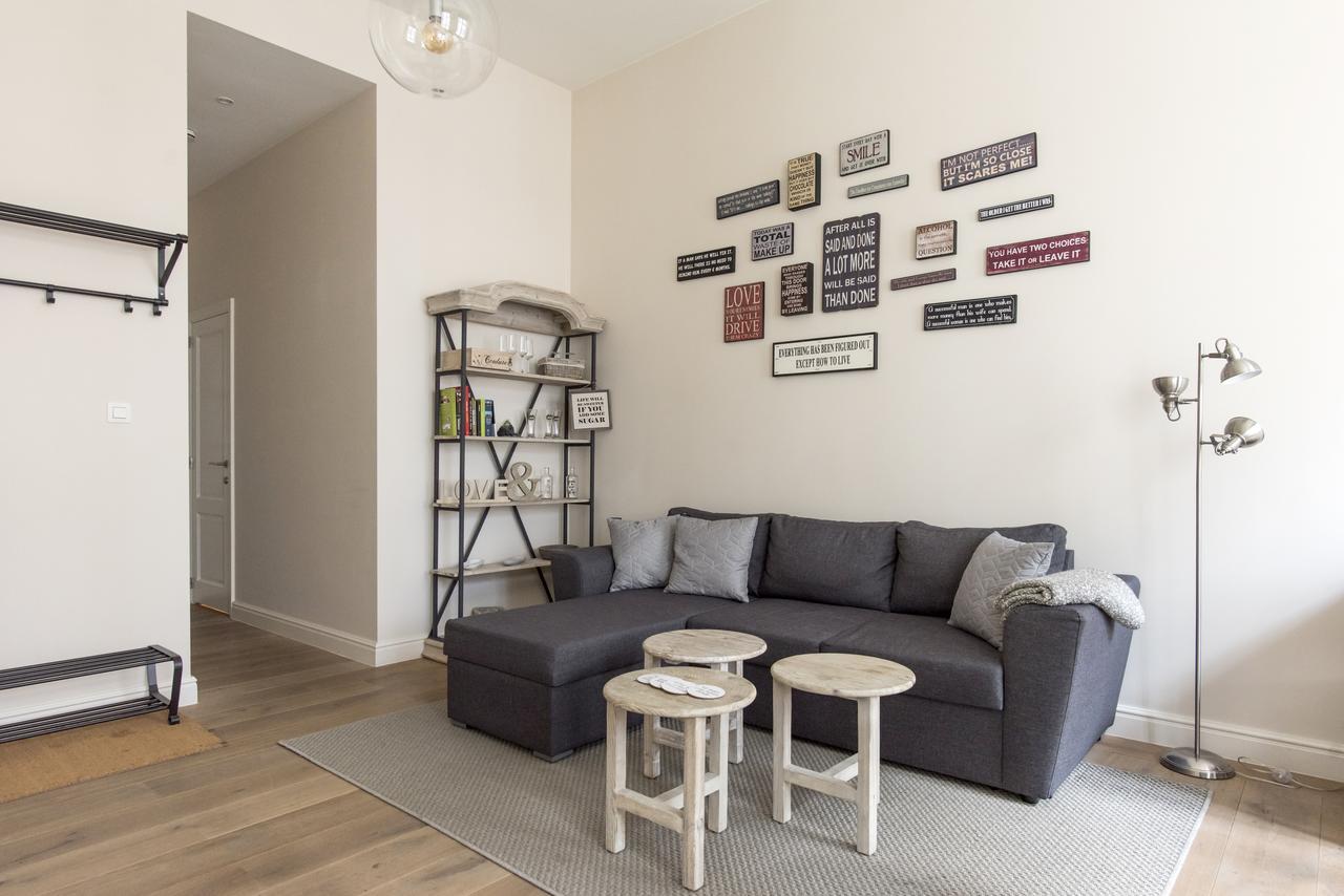Cozy & Bright Apartment アントウェルペン エクステリア 写真
